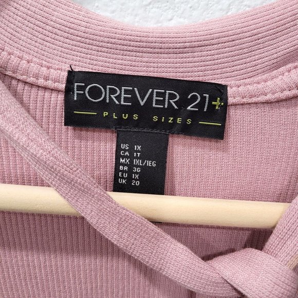 Women's Forever 21 Plus Mauve Pink Low V-neck Top, Size 1X - Picture 3 of 5